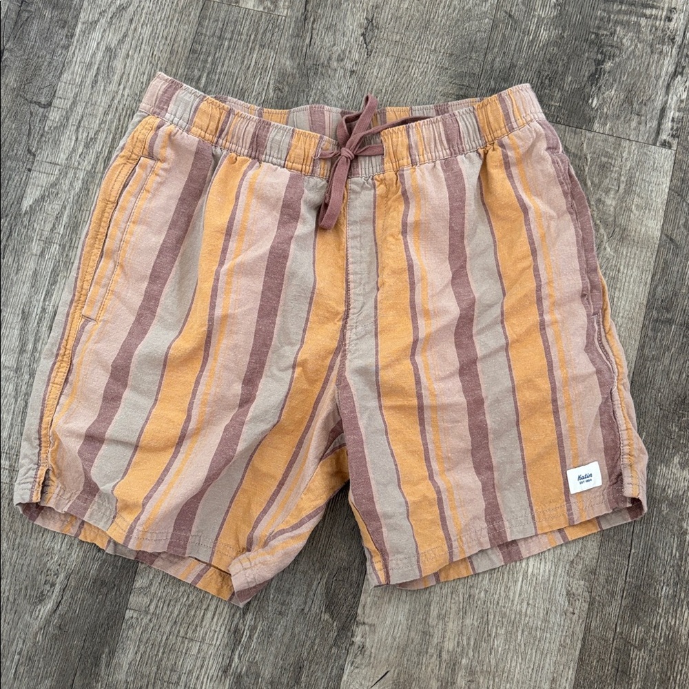 Katin York Short: Dark Clay - Picture 2 of 5